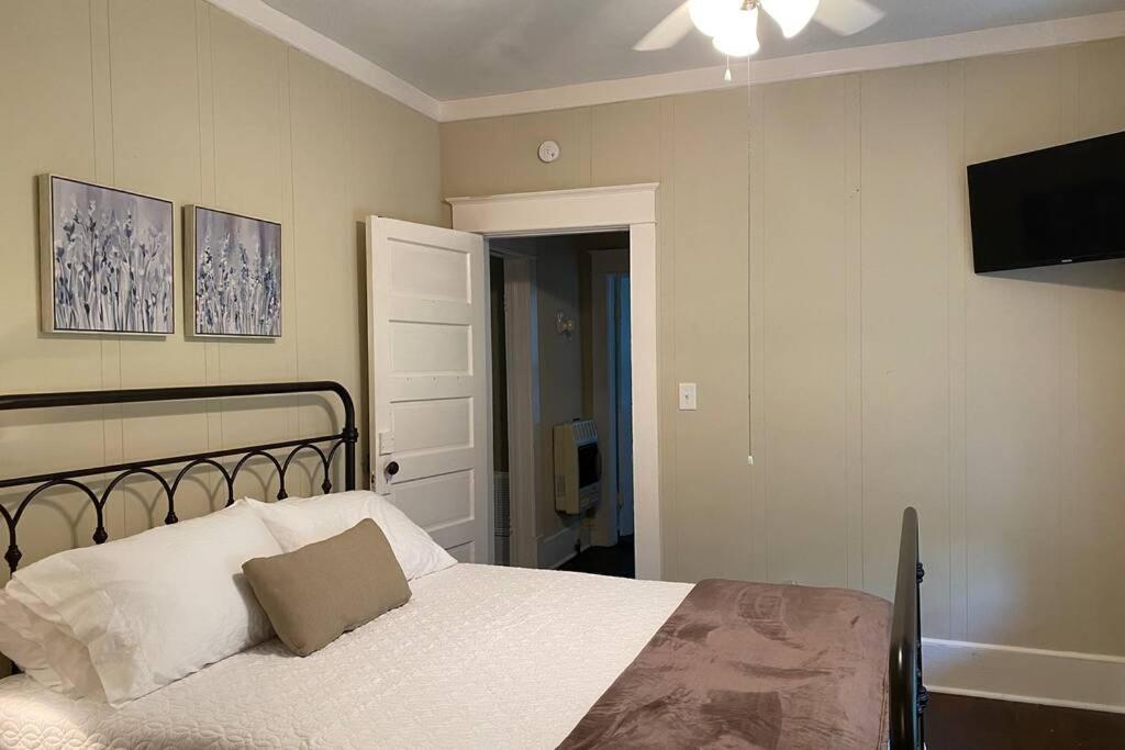 Mill Cottage Tupelo Ngoại thất bức ảnh